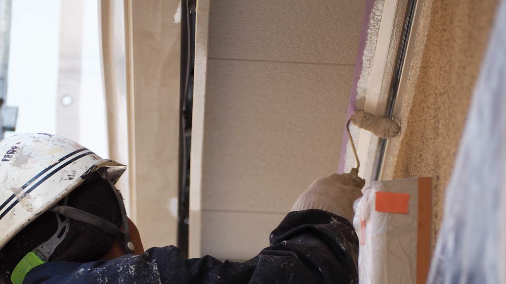 軒天の換気口塗装